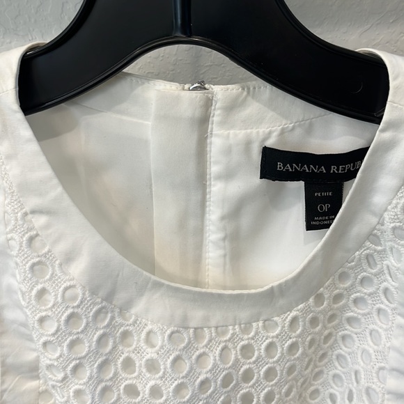 Banana Republic White Eyelet Sheath Size 0P - Picture 4 of 8